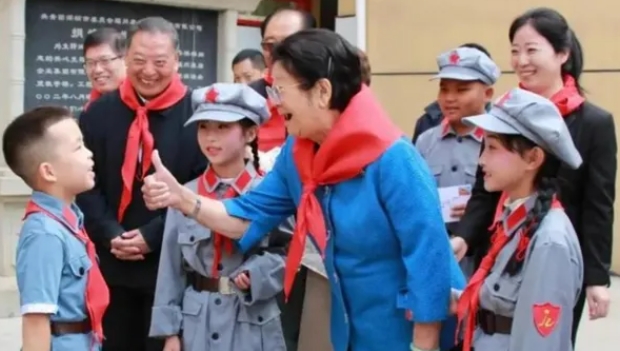 陕西省延安市关工委精心打造“小小讲解员”队伍，深耕红色资源，培育时代新人