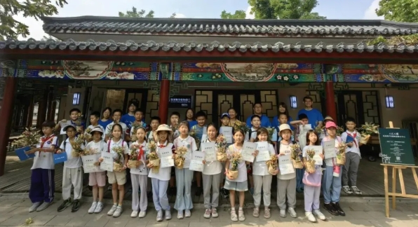 天津市关工委老专家工作委员会专家王洪成发起系列科技教育活动