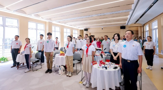 薪火八十载·同心向和平——上海市普陀区举行弘扬抗战精神知识竞赛