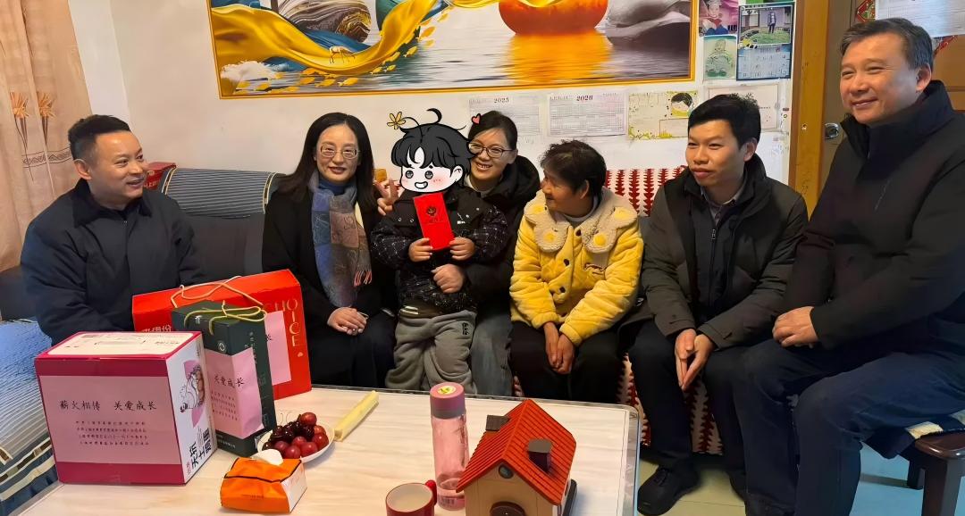 上海市奉贤区关工委开展“薪火相传，关爱成长”春节慰问活动