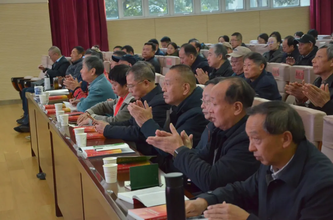 1764128715796669.jpg 2.jpg